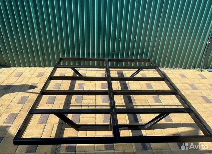 Кровать металлическая в стиле лофт