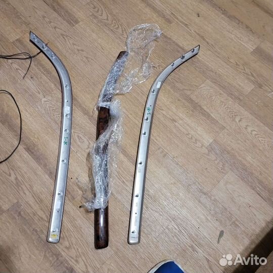 Вставки в обшивки декор на вольво s80 2007г