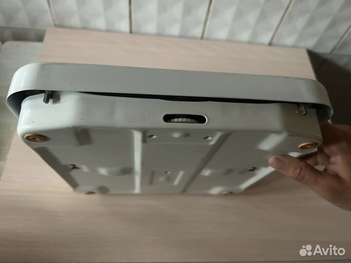 Весы напольные электронные Delta