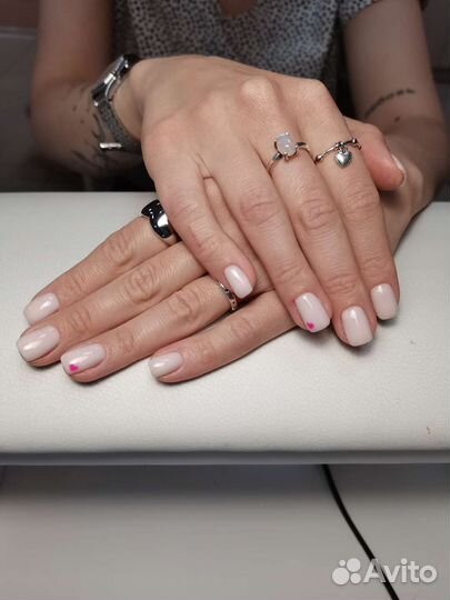 Маникюр и педикюр