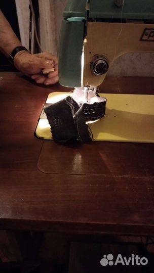 Швейная машинка Паннония 56