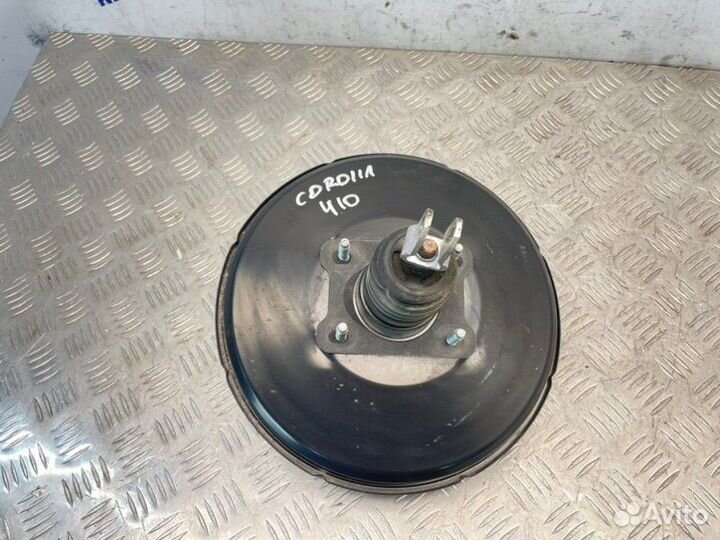 Вакуумный усилитель тормозов Toyota Corolla