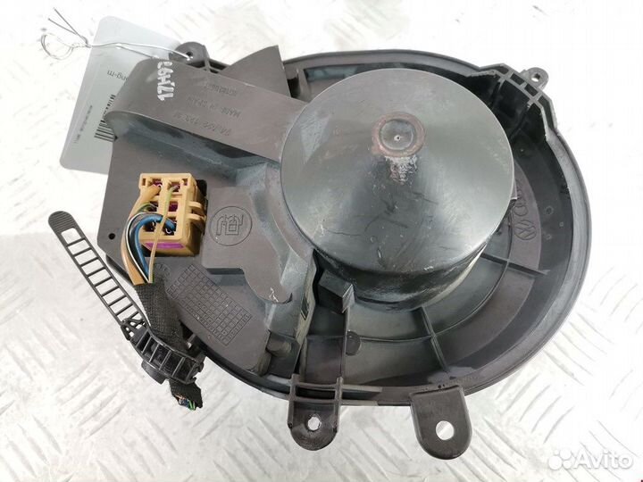 Моторчик печки для Volkswagen Passat 5 8D1820021B