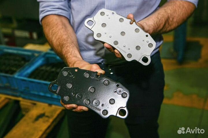 Колодки тромозные перед toyota corolla 06