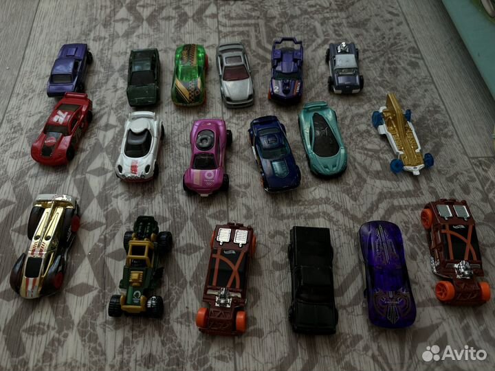 Hot wheels машинки