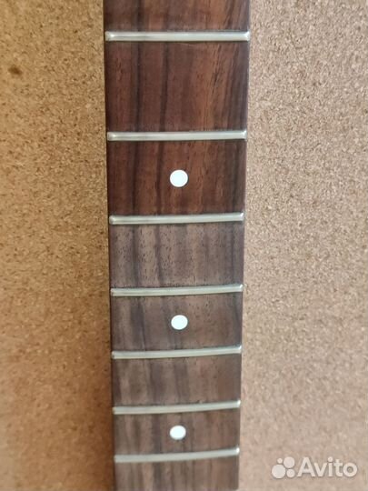 Обслуживание акку-ческих и электро гитар с выездом