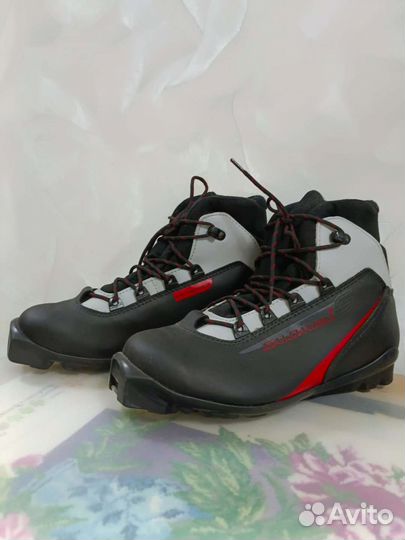 Лыжные ботинки salomon escape S