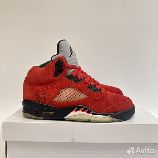 Nike air jordan 5 retro toro bravo