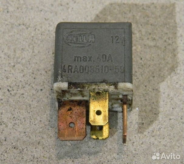 Реле вентилятора №18 VW Passat B3