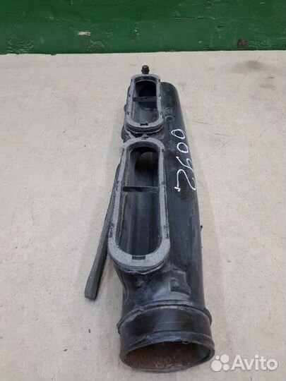 Воздухозаборник воздушного фильтра Range Rover 4