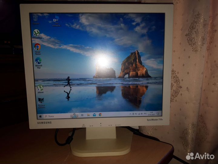 Монитор Samsung syncmaster 710v