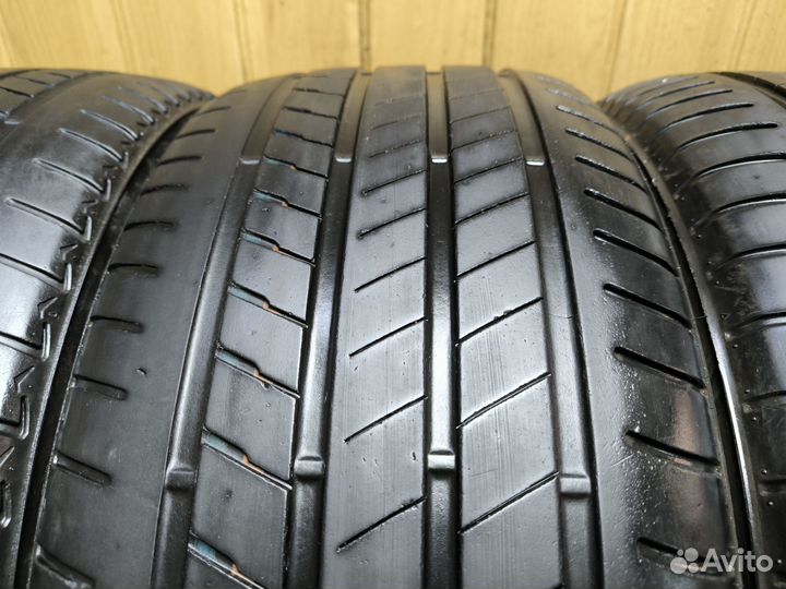 Bridgestone Alenza 001 275/45 R20 и 305/40 R20 110Y