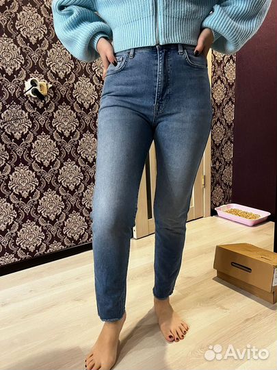 Джинсы женские