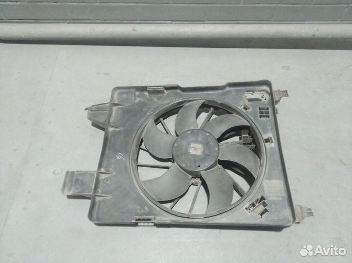 Вентилятор охлаждения радиатора Renault Megane 2