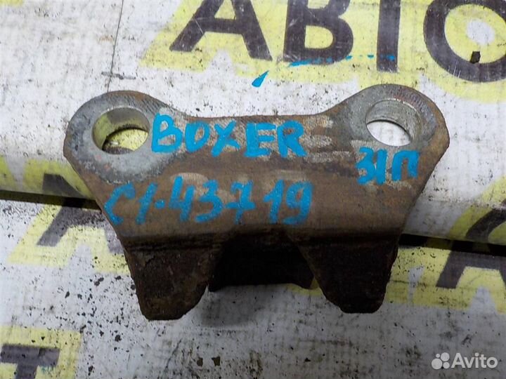 Планка упорная барабанных колодок Peugeot Boxer I