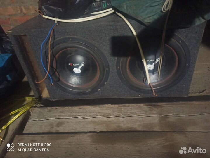 Автомобильный сабвуфер
