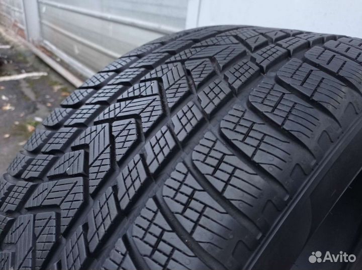 Pirelli Scorpion Winter 285/40 R21 109V