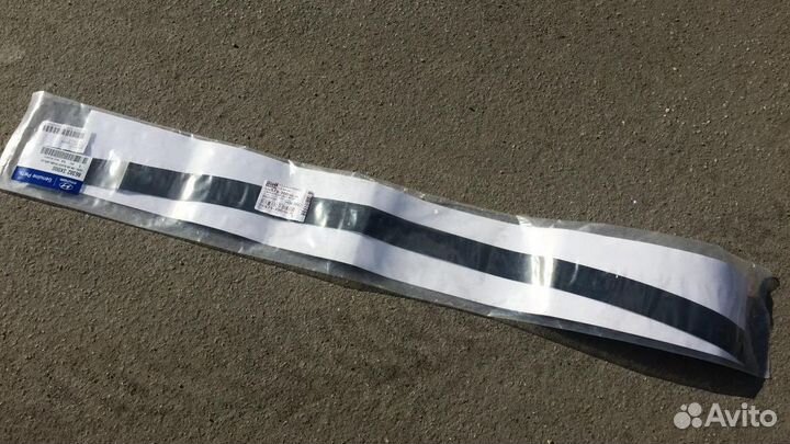 Наклейка задней левой двери Hyundai Elantra