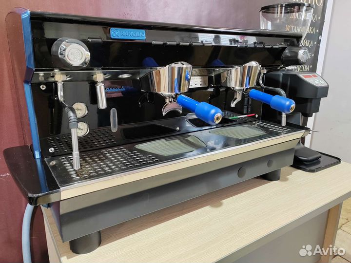 Кофемашина и кофемолка