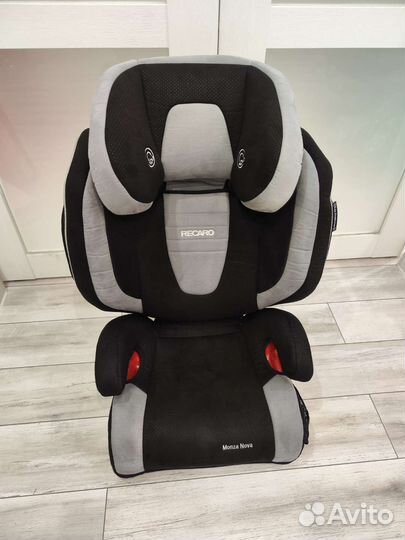 Автокресло Recaro Monza Nova