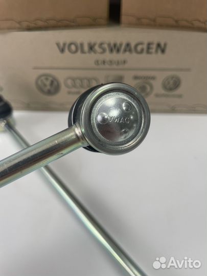 Стойки стабилизатора VAG 5Q0411315A