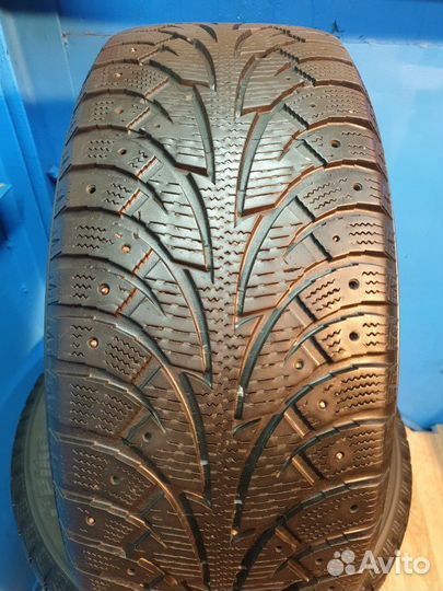 Hankook Winter I'Pike 235/55 R17