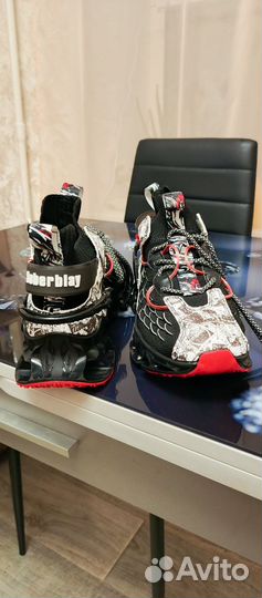 Кроссовки мужские