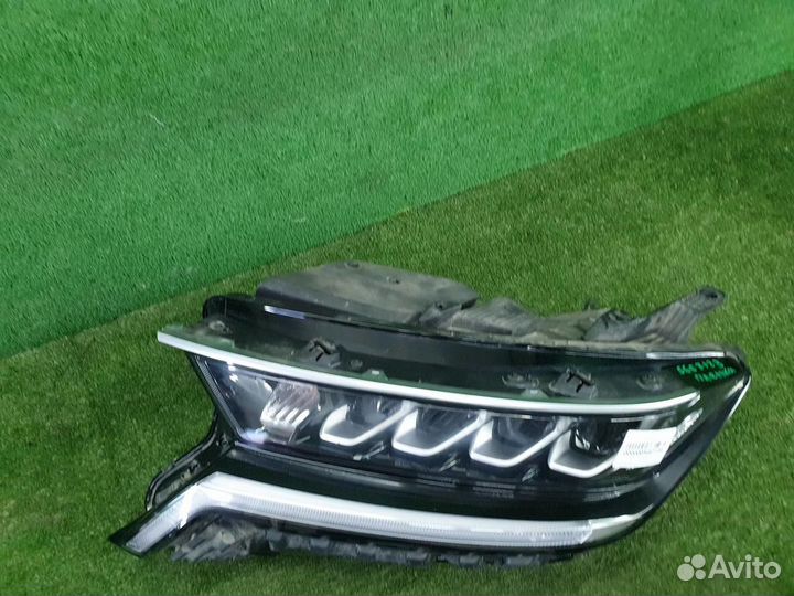 Фара левая Kia Sorento