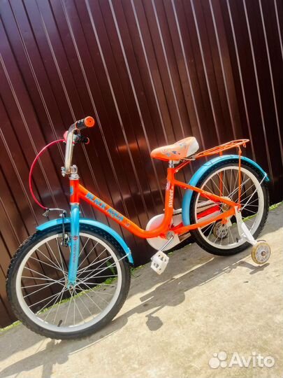 Детский четырехколесный велосипед