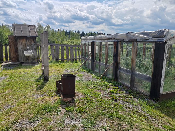 Дом 25,3 м² на участке 16 сот.