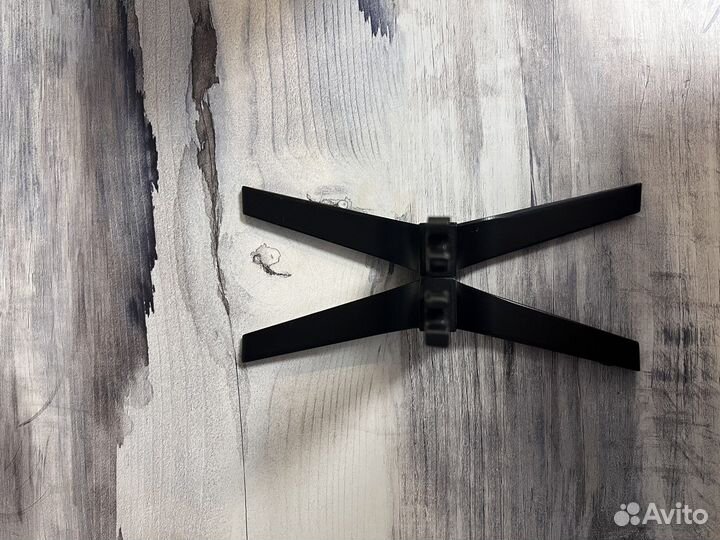 Стойки для телевизора + комплект винтов