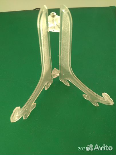 Тарелка настенная декоративная. С подставкой