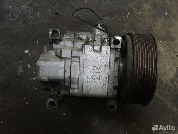 Компрессор кондиционера RF5C