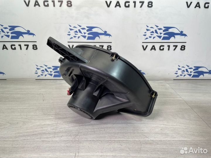 Моторчик печки Volkswagen Polo 9N3 BKY 1.4 MPI