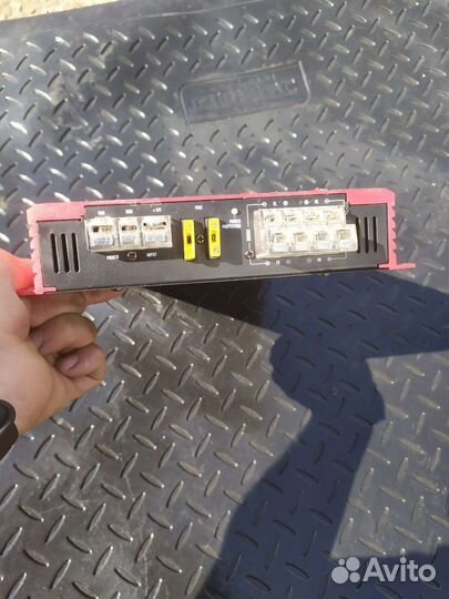 Автомобильный усилитель Aura Fireball 495