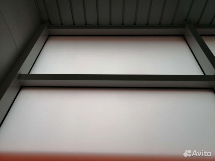 Оконный алюминиевый пролёт