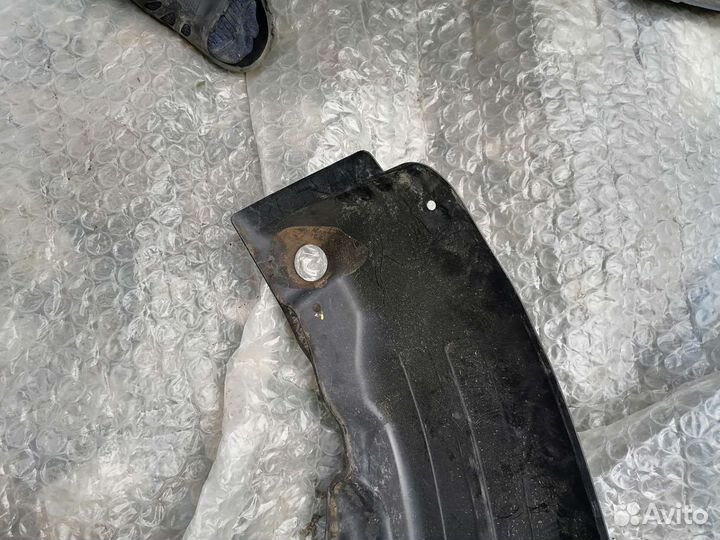 Подкрылок задний левый Киа Рио 4