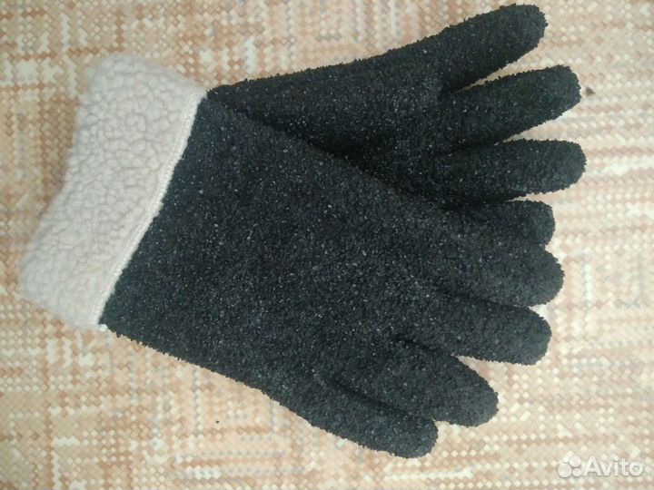 Перчатки
