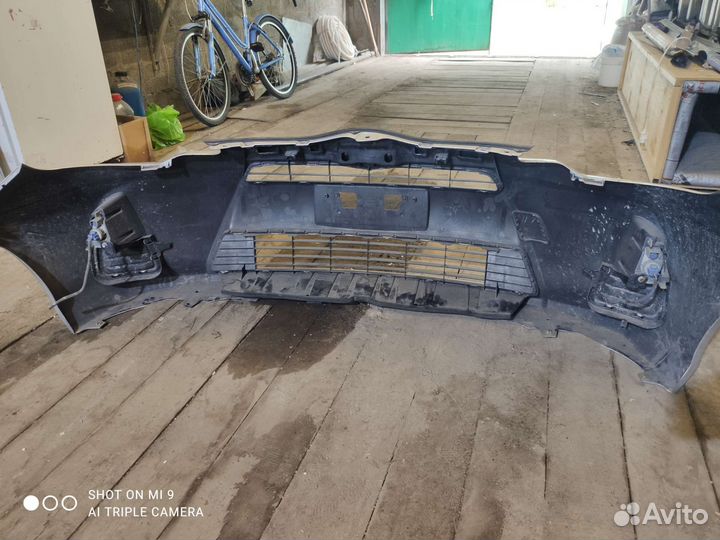 Бампер передний Toyota aqua