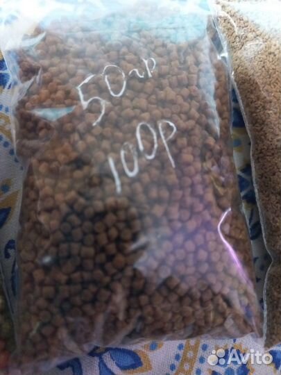 Корм для аквариумных рыбок