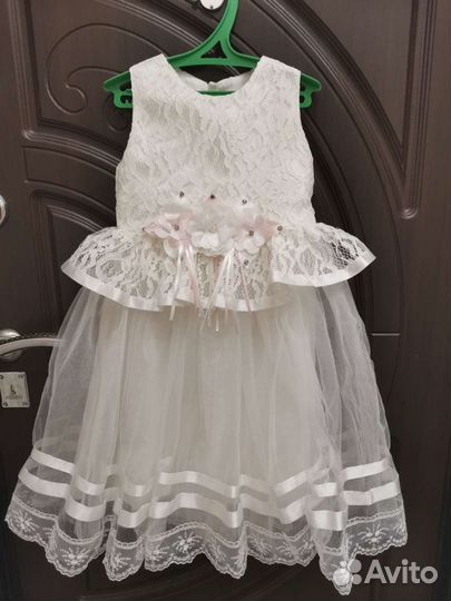 Платье праздничное