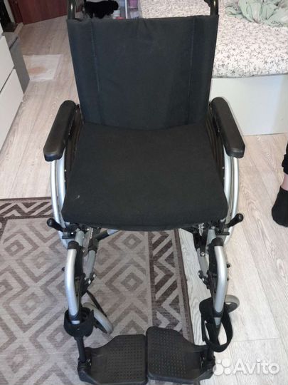 Инвалидная коляска складная бу