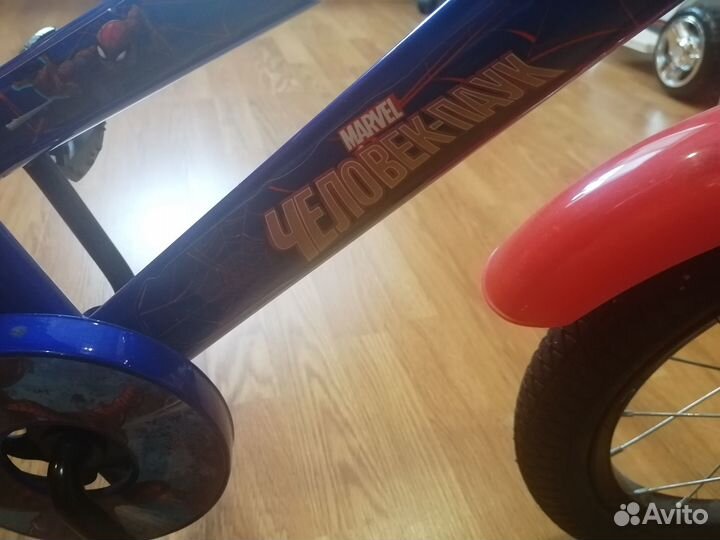 Детский велосипед 4-х колесный