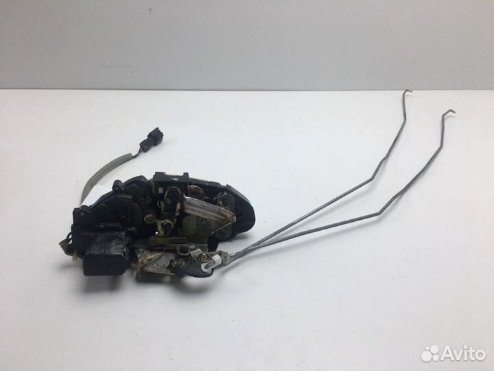 Замок двери задний правый Kia Spectra SD S6D 2006