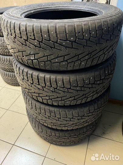 Nokian Tyres Hakkapeliitta 7 SUV 235/60 R18