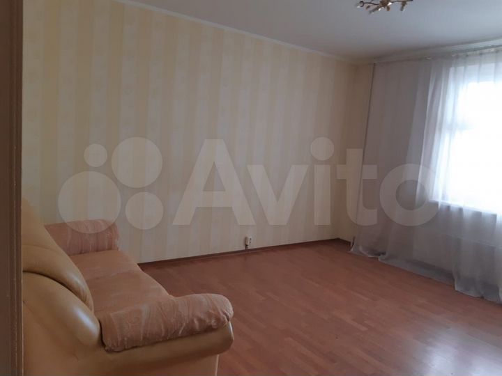 2-к. квартира, 63 м², 3/17 эт.