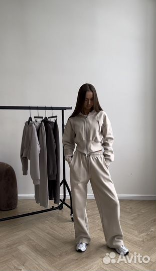 Спортивный костюм новый