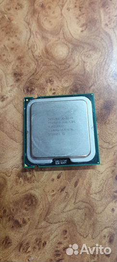 Материнская плата с процессором 4 слота 775 сокет