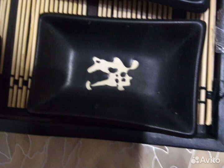 Приборы для суши,поднос