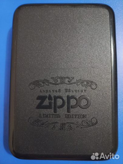 Зажигалка бензиновая zippo